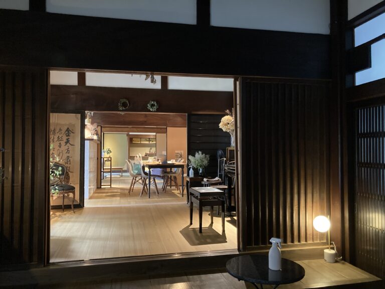 築200年の古民家を『ギャラリー＆カフェ』として大人贅沢な時間を、、、♡ | HUG NARA